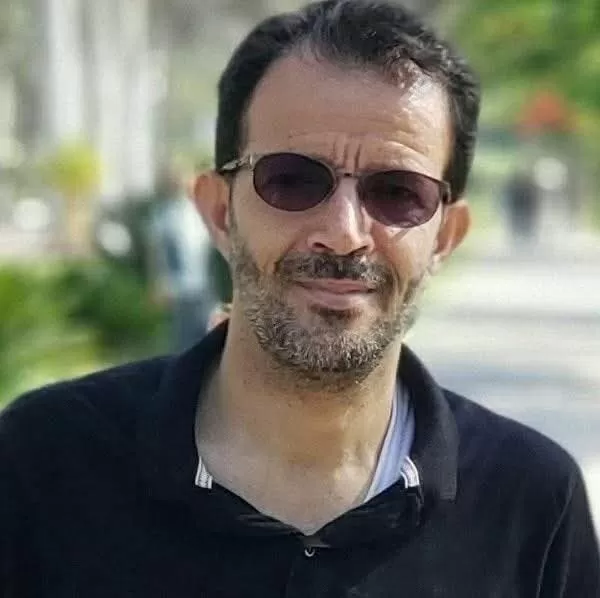ياسين البكالي الشاعر الذي نزف شعراً ومشى على حافة الوجع
