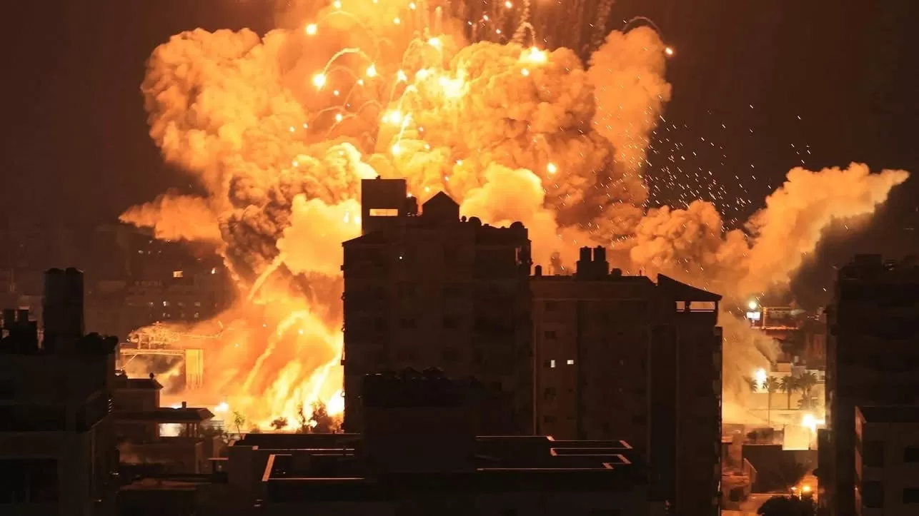 غزة تنزف: 24 شهيدًا في غارات إسرائيلية وتصعيد يتجاوز حدود القطاع