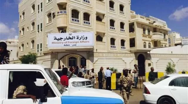 اليمن: اليمن: قوات الحزام الامني في عدن تختطف أربعة موظفين بوزارة الخارجية