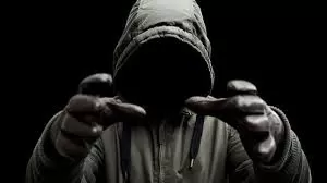 اليمن: رجل يقتل زوجة والده "خنقاً" في عمران