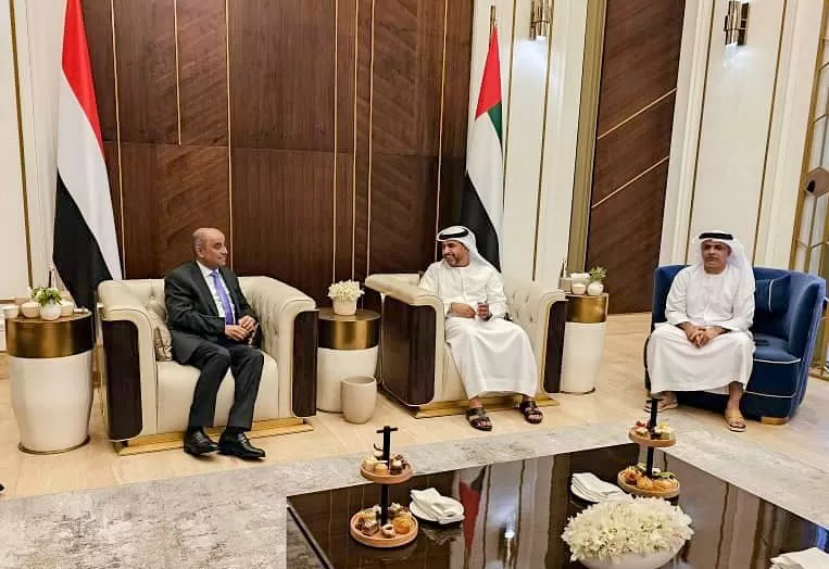 اليمن: رئيس الوزراء يصل الإمارات في زيارة رسمية
