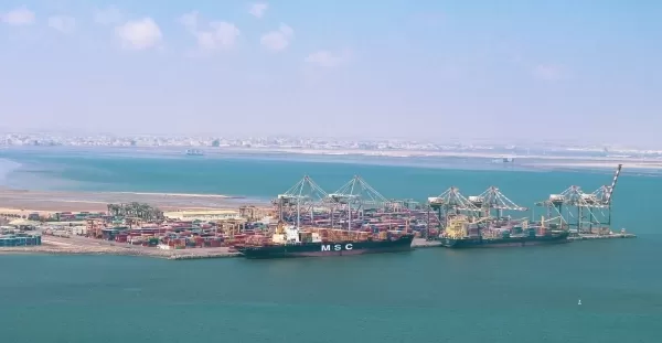 اليمن: ارتفاع واردات الوقود والغذاء إلى الموانئ الحكومية بنسبة 16% خلال العام الجاري