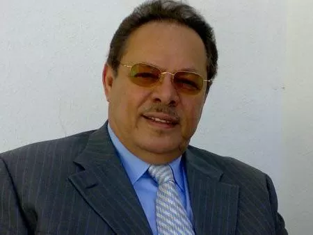 علي ناصر محمد: ثورة 14 أكتوبر رسمت ملامح الحرية وبنت هوية اليمن الجديد