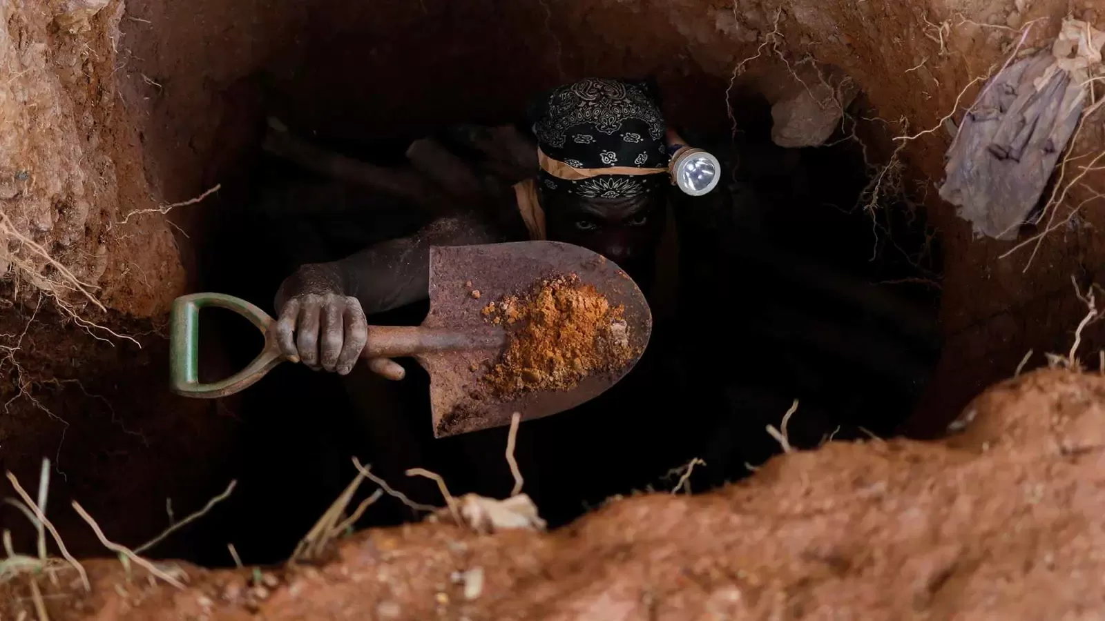 غانا تغذي سلاسل التوريد للشركات العالمية " بالذهب"