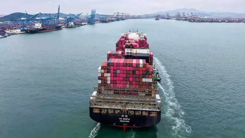 "كوين فيفيان" سفينة صينية تصل مدينة طرطوس السورية منذ 14 عاما