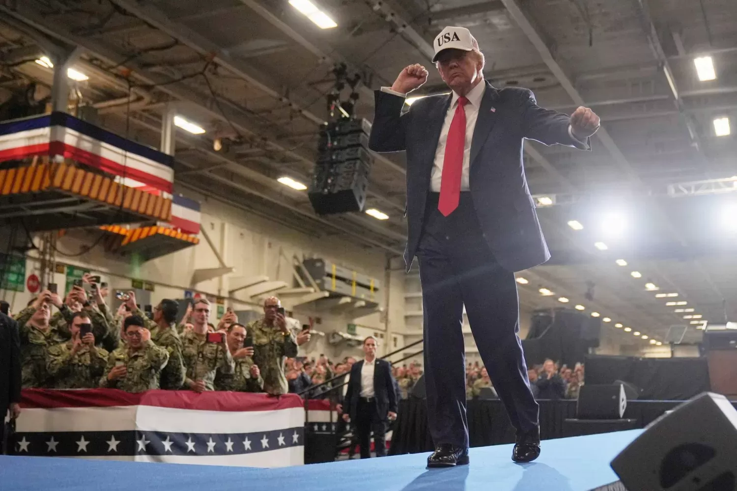 دونالد ترامب: "ليس مسموحاً لي الترشح لولاية ثالثة وهذا مؤسف"