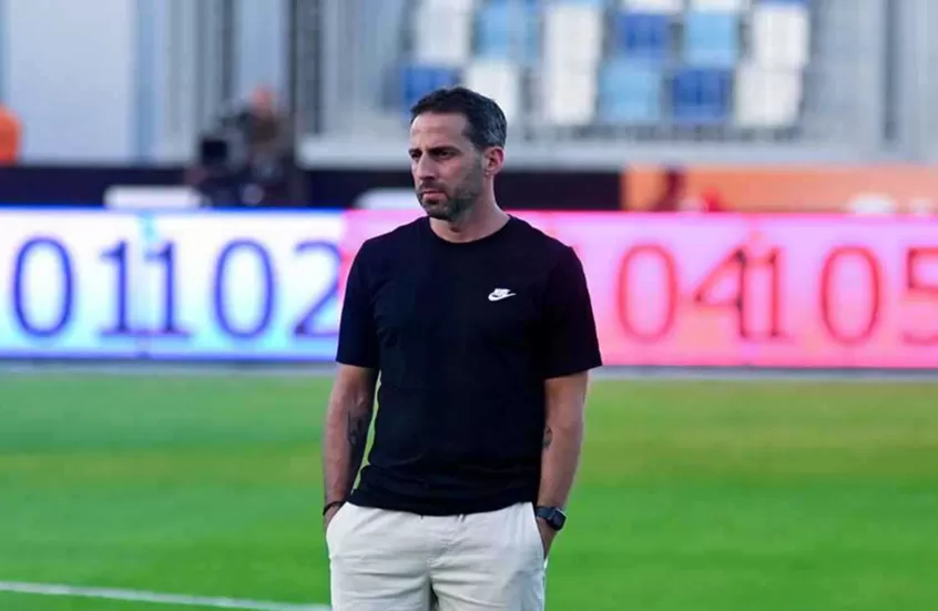 الزمالك يقيل مدربه يانيك فيريرا قبل السوبر المصري ويعيّن أحمد عبد الرؤوف