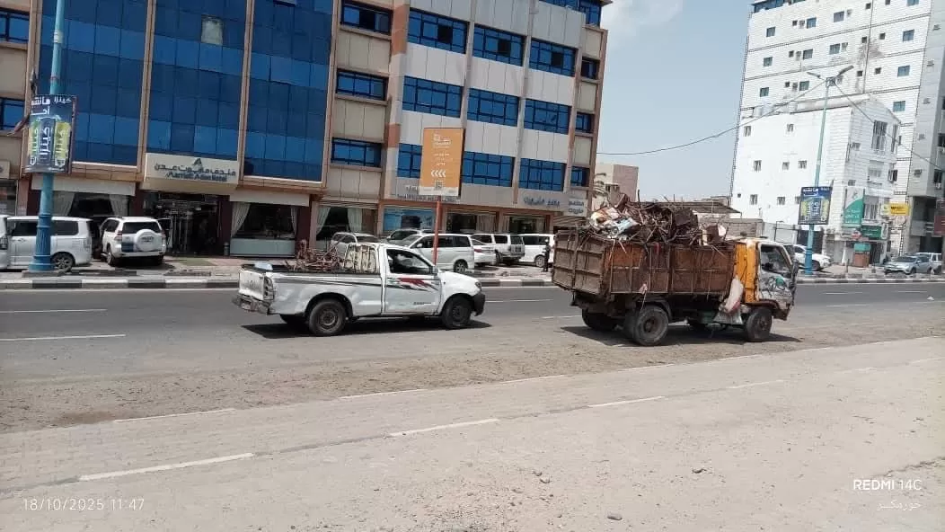 اليمن : وحدة التدخل في مشكلات أراضي عدن تؤمّن حملة إزالة العشوائيات بالشيخ عثمان… والحالمي: الشوارع العامة "خط أحمر"