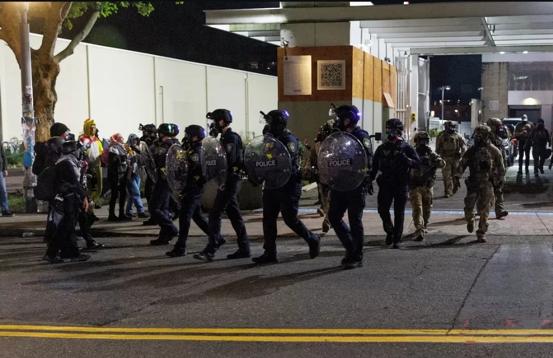 واشنطن توسّع حملتها ضد الهجرة غير الشرعية بمداهمات كبرى