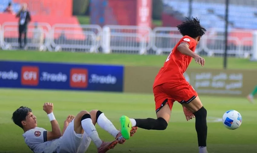 الأحمر الأولمبي يبدأ مشوار بطولة كأس الخليج بانتصار مثير على العراق في الدوحة