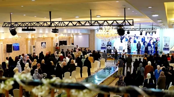 انطلاق القمة النسوية الثامنة في عدن لتعزيز حضور المرأة في صنع القرار وبناء السلام