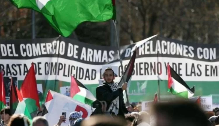 مئات المتظاهرين في ستوكهولم يحتجون على خروقات الاحتلال لوقف إطلاق النار في غزة