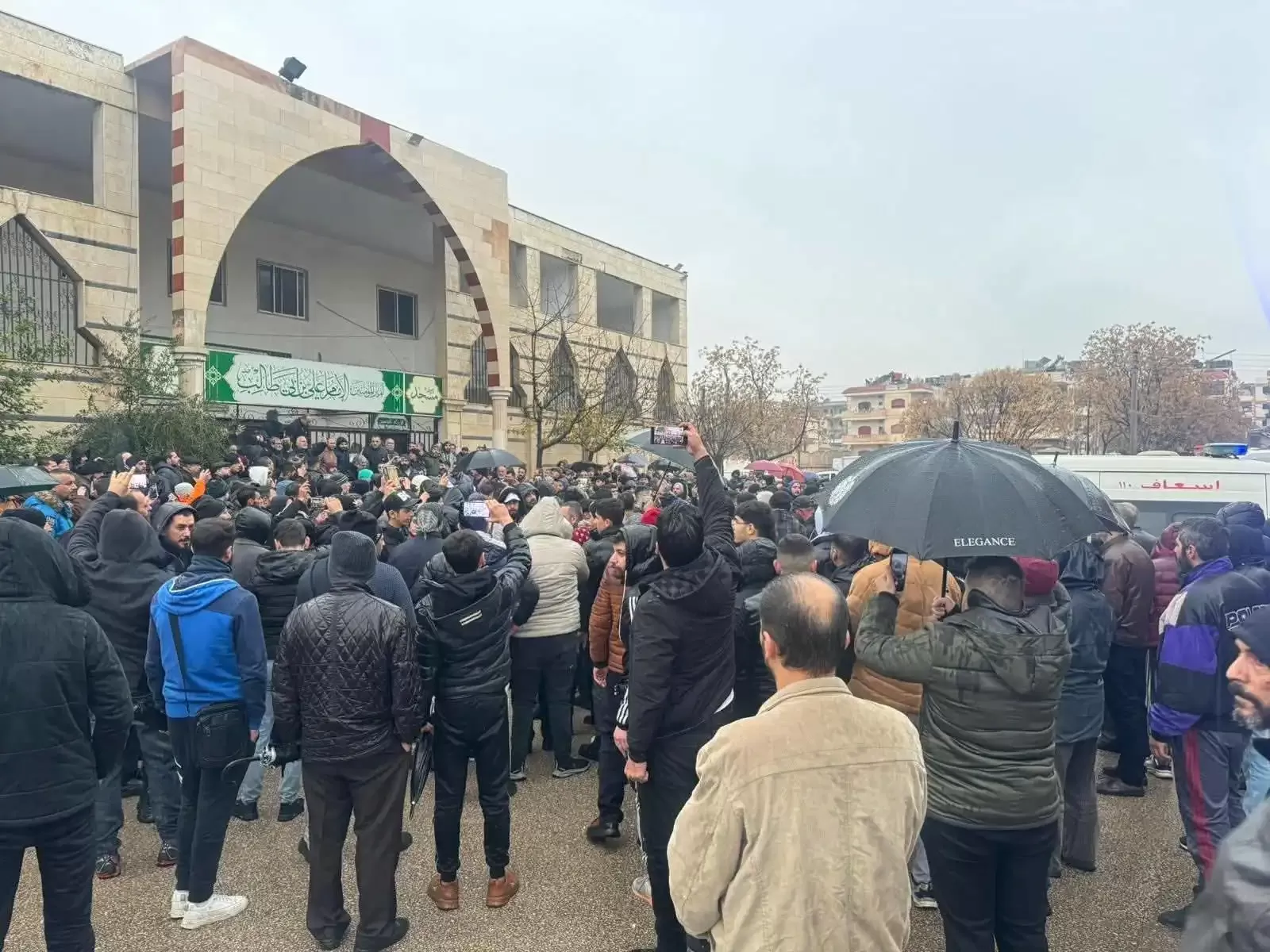 سوريا تودّع شهداء التفجير بمراسم رسمية وشعبية حاشدة في حمص