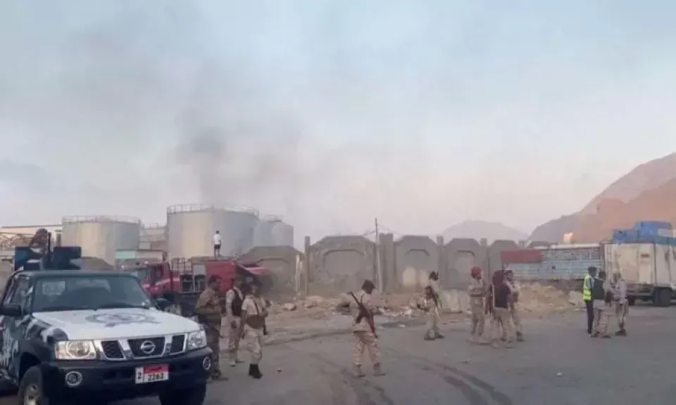 اليمن: إحراق وثائق ومغادرة وتمركزات.. توتر ميداني بعد انتهاء مهلة الإمارات في حضرموت